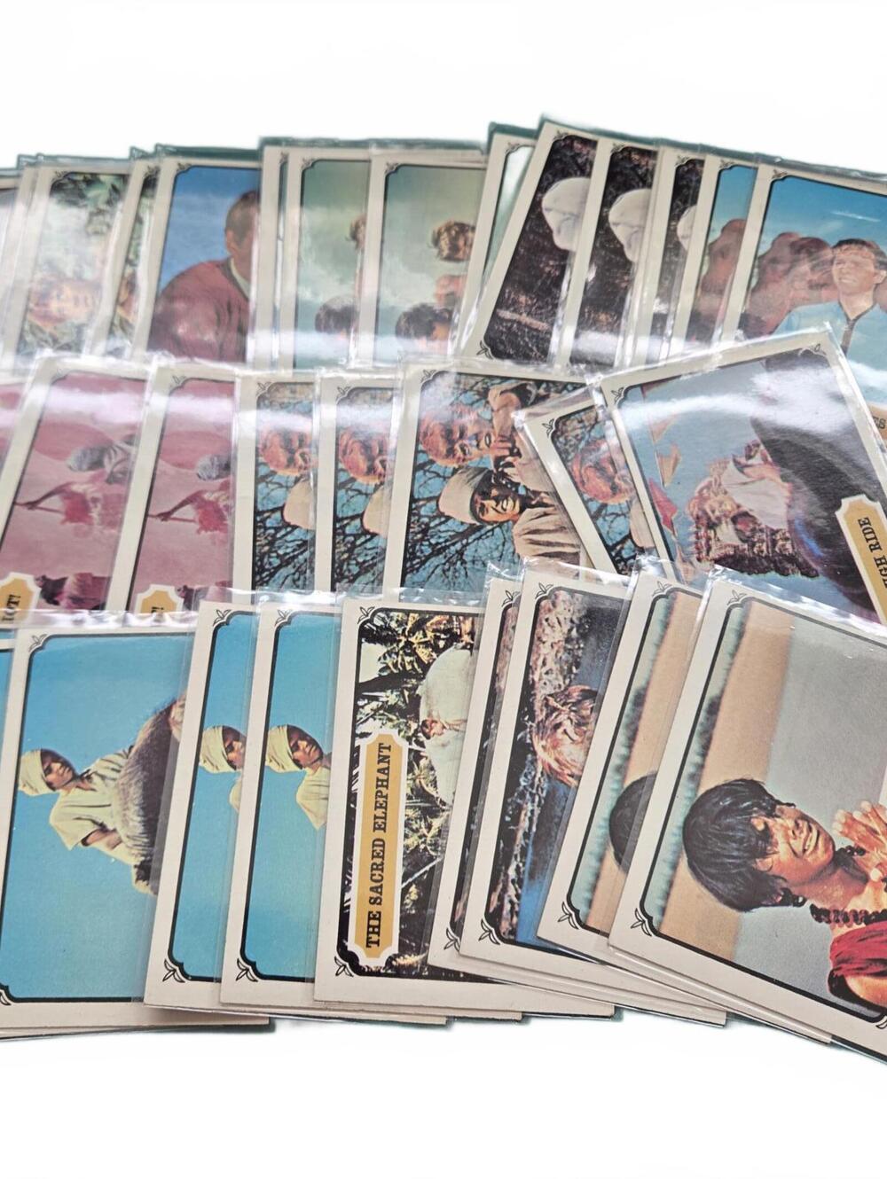 Trading Cards / 1960s Gallaher Ltd Mysteries of India Lot / 34 Cards / Vintage